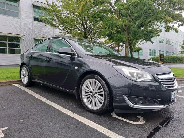 Opel Insignia Hatchback, Diesel, 2014, Black