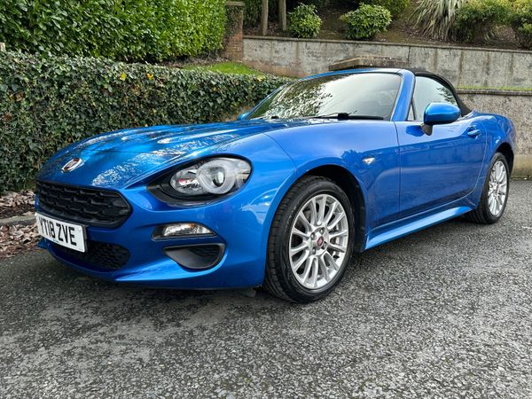 Fiat 124 Spider Coupe, Petrol, 2018, Blue