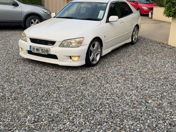 Toyota Altezza Saloon, Petrol, 2001, White