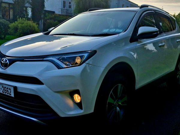 Toyota RAV4 SUV, Diesel, 2016, White