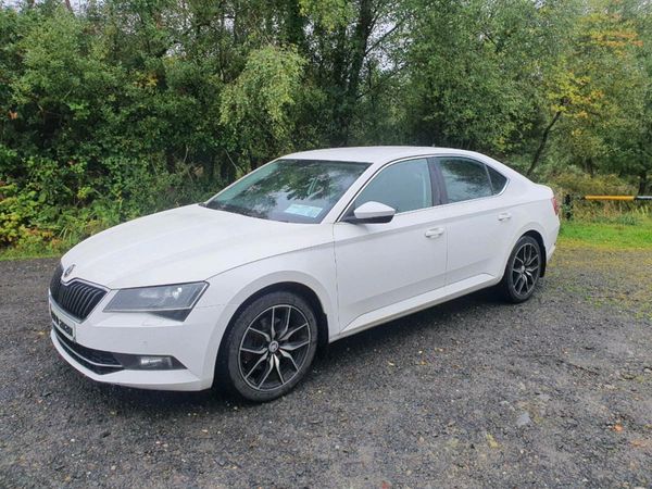 Skoda Superb Saloon, Diesel, 2016, White