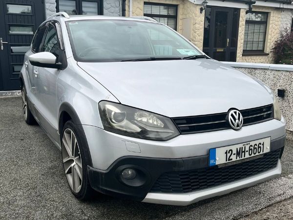 Volkswagen Polo Hatchback, Petrol, 2012, Silver