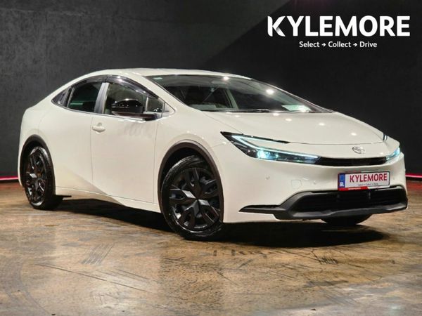 Toyota Prius Hatchback, Petrol Hybrid, 2023, White