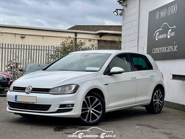 Volkswagen Golf Hatchback, Petrol, 2015, White