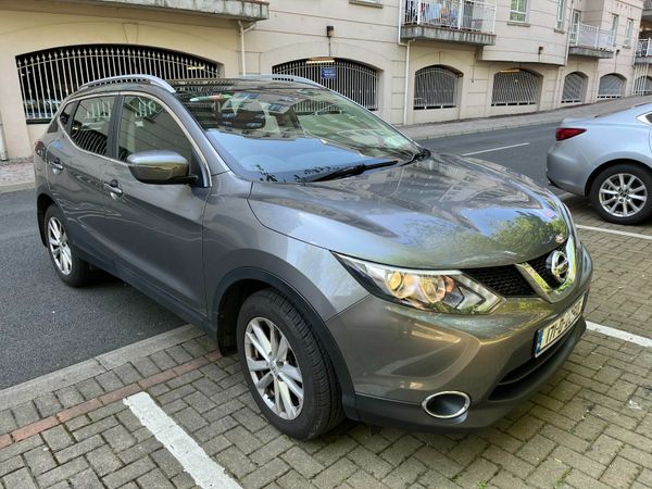 Nissan Qashqai SUV, Diesel, 2017, Grey