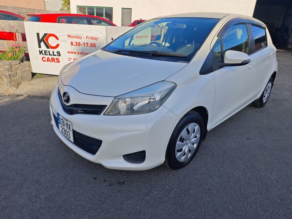 Toyota Vitz Hatchback, Petrol, 2013, White