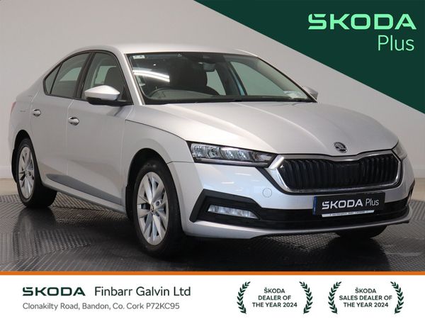 Skoda Octavia Saloon, Diesel, 2022, Grey