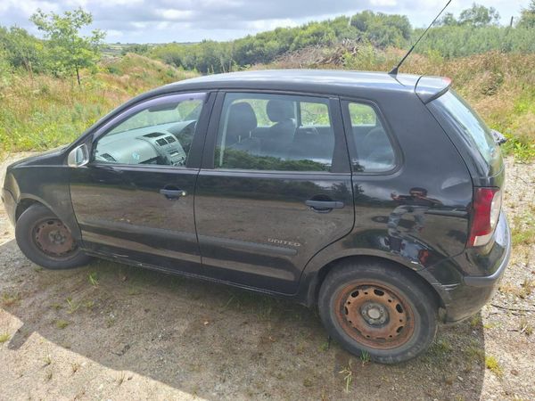 Volkswagen Polo Hatchback, Petrol, 2009, Black