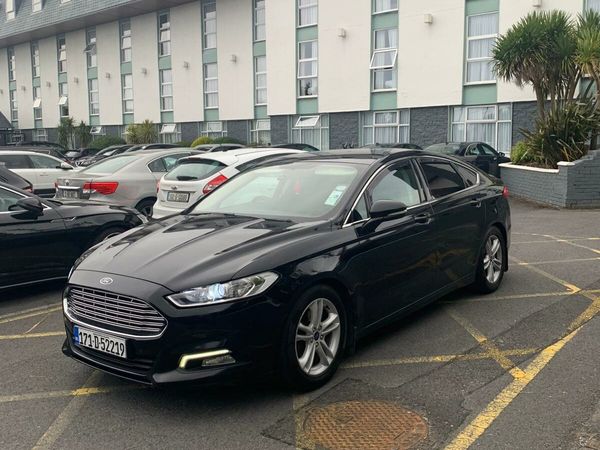 Ford Mondeo Hatchback, Diesel, 2017, Black