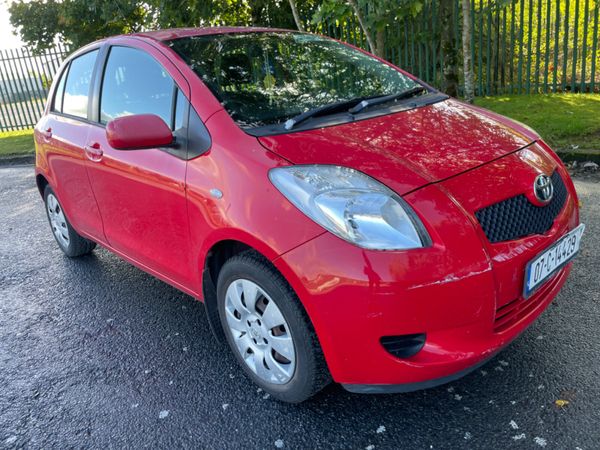 Toyota Yaris Hatchback, Petrol, 2007, Red