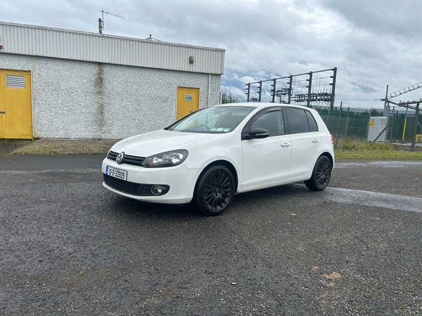 Volkswagen Golf Hatchback, Diesel, 2012, White