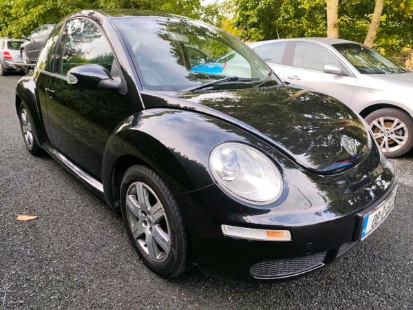 Volkswagen Beetle Hatchback, Petrol, 2008, Black