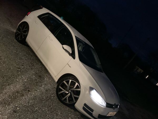 Volkswagen Golf Hatchback, Diesel, 2016, White