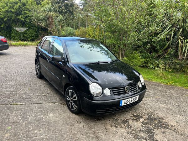 Volkswagen Polo Hatchback, Petrol, 2005, Black