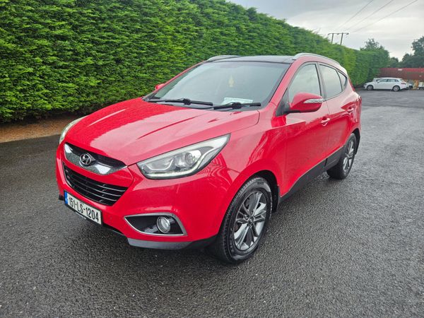 Hyundai ix35 SUV, Diesel, 2015, Red
