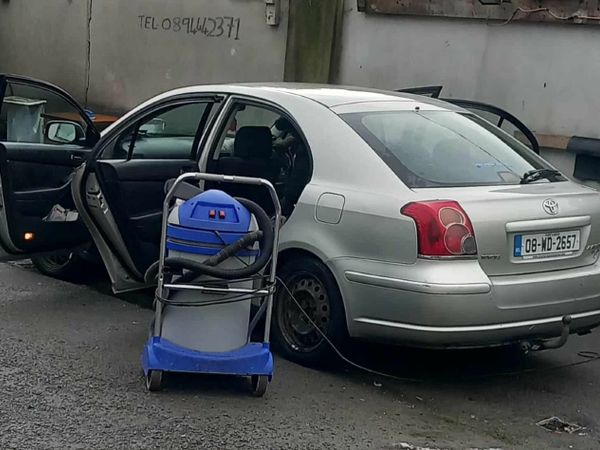 Toyota Avensis Hatchback, Diesel, 2008, Silver