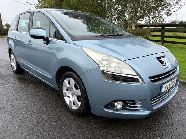 Peugeot 5008 MPV, Diesel, 2011, Blue
