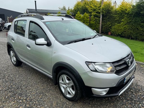 Dacia Sandero Stepway Hatchback, Diesel, 2014, Silver