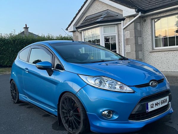 Ford Fiesta Hatchback, Petrol, 2012, Blue