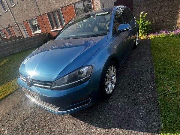 Volkswagen Golf Hatchback, Petrol, 2014, Blue