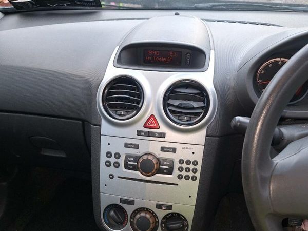 Opel Corsa Hatchback, Petrol, 2014, Grey
