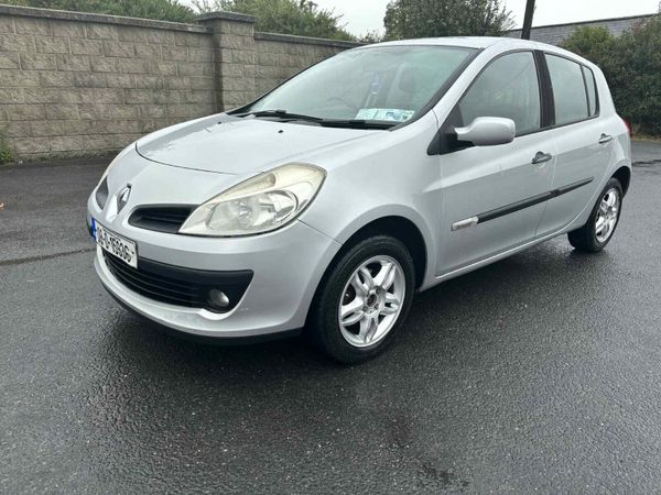 Renault Clio Hatchback, Petrol, 2008, Silver