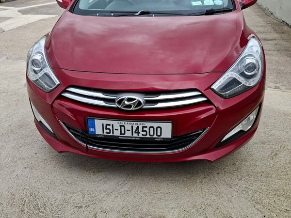 Hyundai i40 Saloon, Diesel, 2015, Red