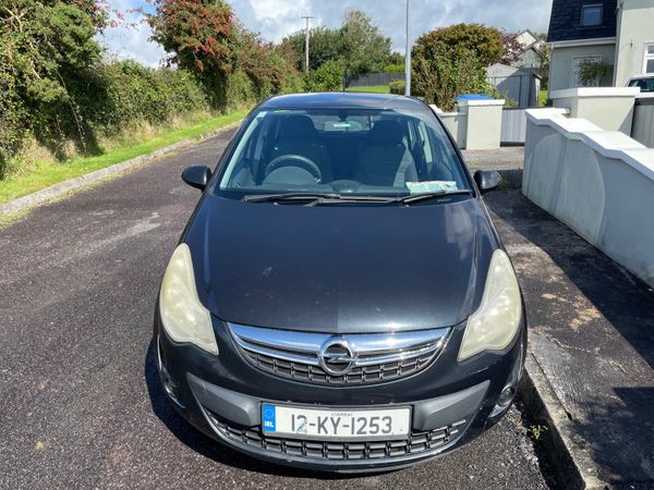 Opel Corsa Hatchback, Petrol, 2012, Black