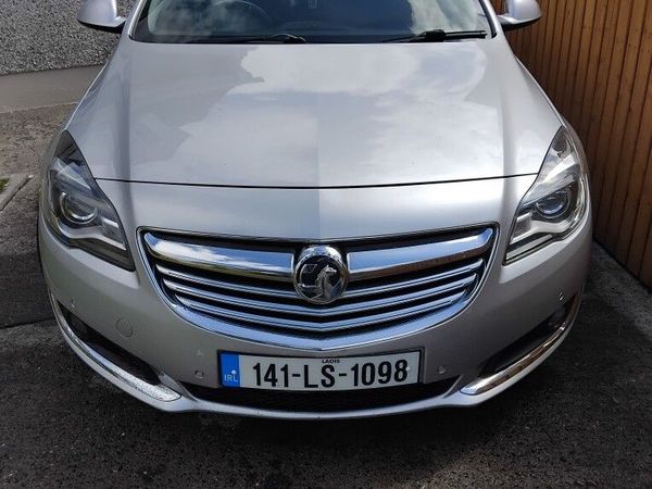 Vauxhall Insignia Hatchback, Diesel, 2014, Silver