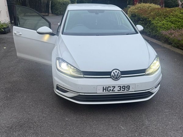 Volkswagen Golf Hatchback, Diesel, 2019, White
