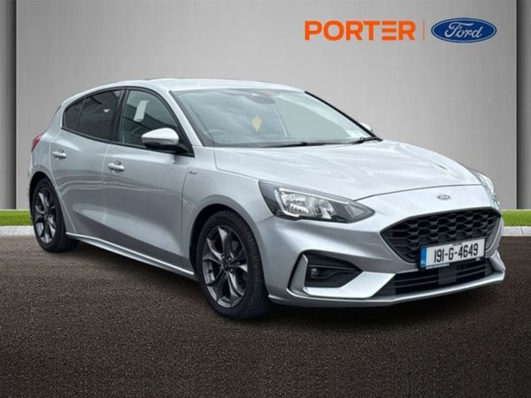 Ford Focus Hatchback, Diesel, 2019, Silver