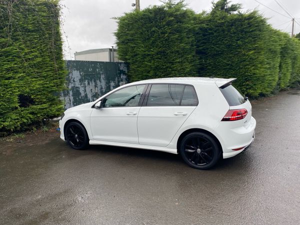 Volkswagen Golf Hatchback, Petrol, 2017, White