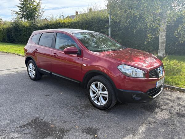 Nissan Qashqai+2 MPV, Diesel, 2013, Red
