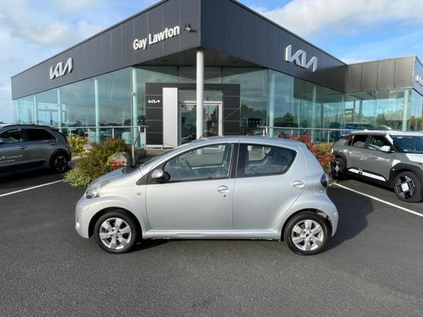 Toyota Aygo Hatchback, Petrol, 2013, Silver