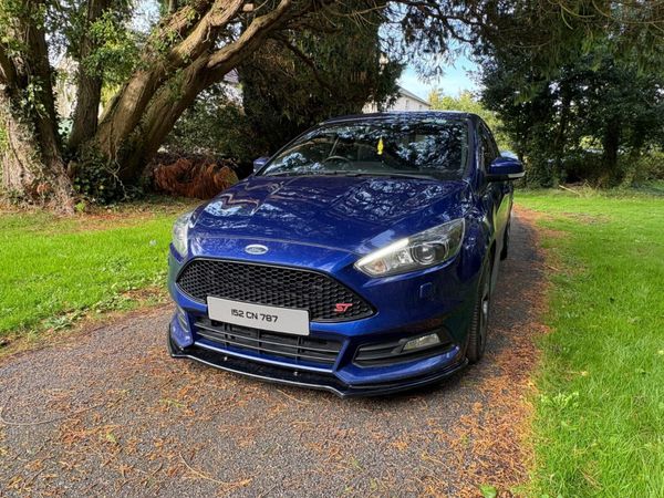 Ford Focus Hatchback, Diesel, 2015, Blue