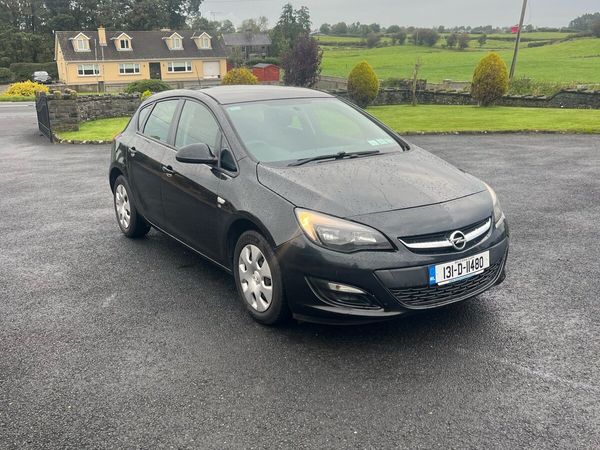 Opel Astra MPV, Petrol, 2013, Black