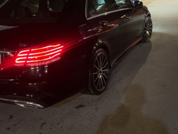 Mercedes-Benz E-Class Saloon, Diesel, 2014, Black