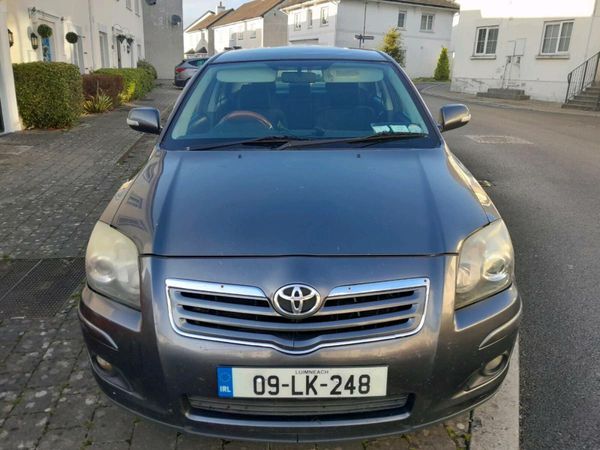 Toyota Avensis Saloon, Diesel, 2009, Grey