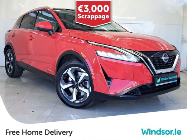 Nissan Qashqai Crossover, Petrol Hybrid, 2023, Red