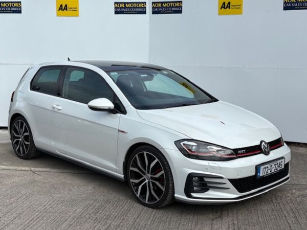 Volkswagen Golf Estate, Petrol, 2017, White