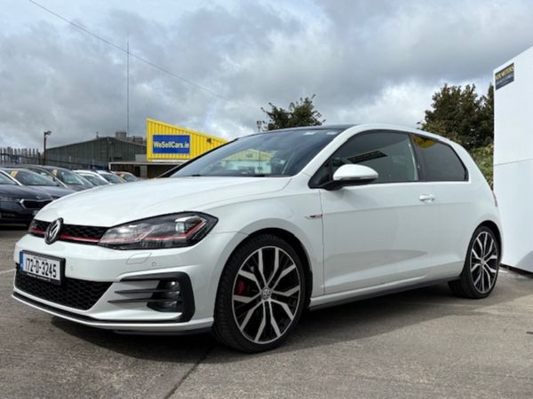 Volkswagen Golf Estate, Petrol, 2017, White