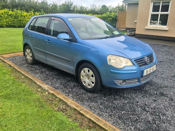 Volkswagen Polo Hatchback, Petrol, 2006, Blue