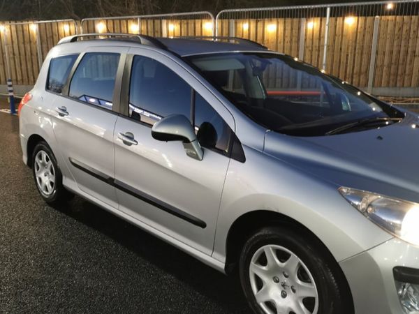 Peugeot 308 Estate, Diesel, 2010, Silver