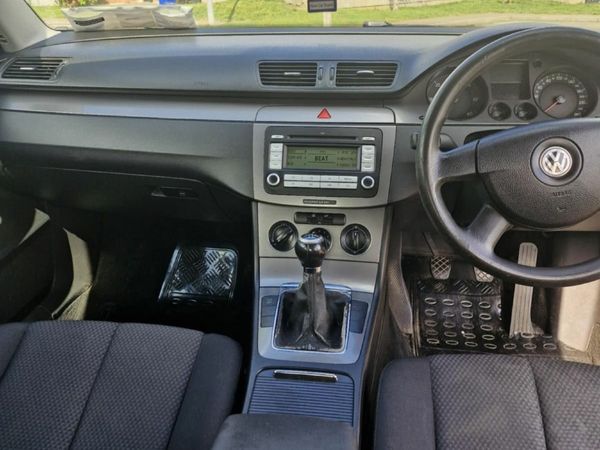 Volkswagen Passat Saloon, Diesel, 2008, Beige