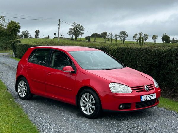 Volkswagen Golf Hatchback, Petrol, 2008, Red