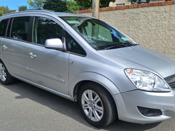 Vauxhall Zafira MPV, Diesel, 2012, Silver