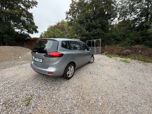 Vauxhall Zafira MPV, Diesel, 2015, Silver