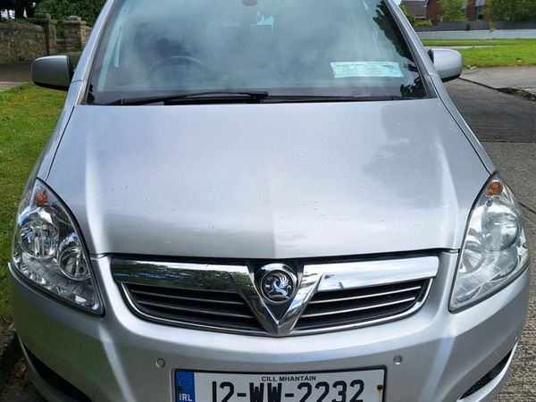 Vauxhall Zafira MPV, Diesel, 2012, Silver