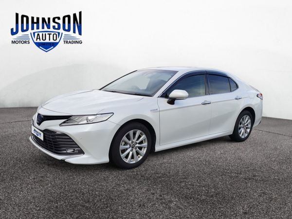 Toyota Camry Saloon, Petrol Hybrid, 2018, White