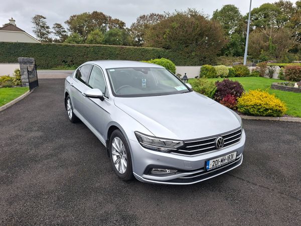 Volkswagen Passat Saloon, Diesel, 2020, Grey